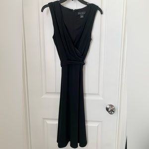 Jessica Howard Black Sleeveless Dress